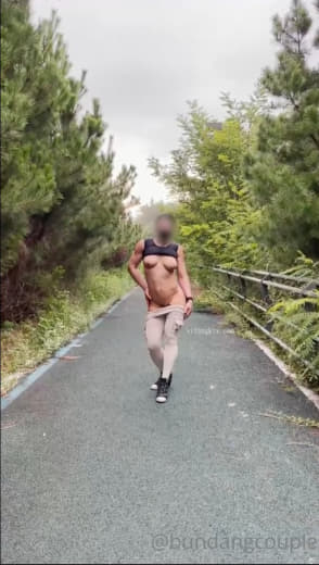 【2023_06_22】Video_of_Immortal_Moon_tamed_by_its_owner_🙂.m4v