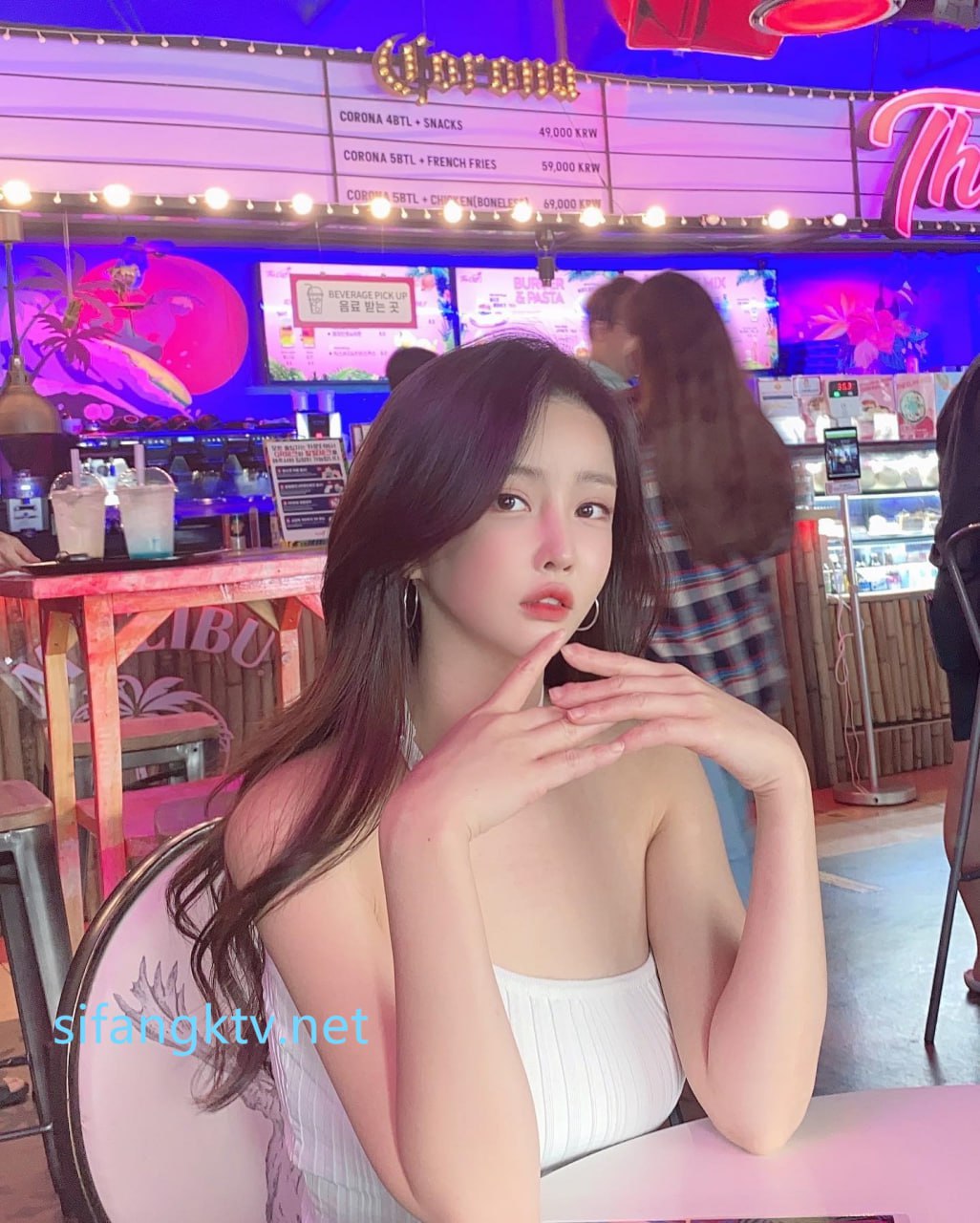 【2023_05_07】Han_Shanyue_tempting_night_vision_on_a_yacht❤️.m4v